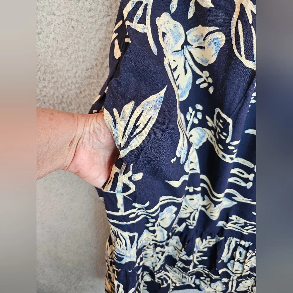 Hilo Hattie Womens Navy White Tropical Hawaiian Pull Over Dress Sz M Vacation - Picture 5 of 11